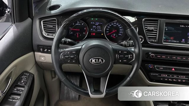 Kia The New Carnival 2018 Белый из Кореи, фото 4