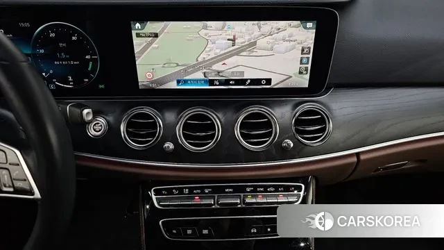 Mercedes-Benz E-Class W213 2023 Черный из Кореи, фото 4