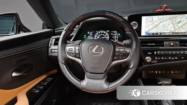 Lexus ES300h 7th generation 2024 Серебристо-серый из Кореи, фото 4
