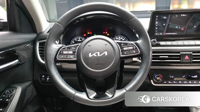 Kia Seltos 2022 Серый из Кореи, фото 4
