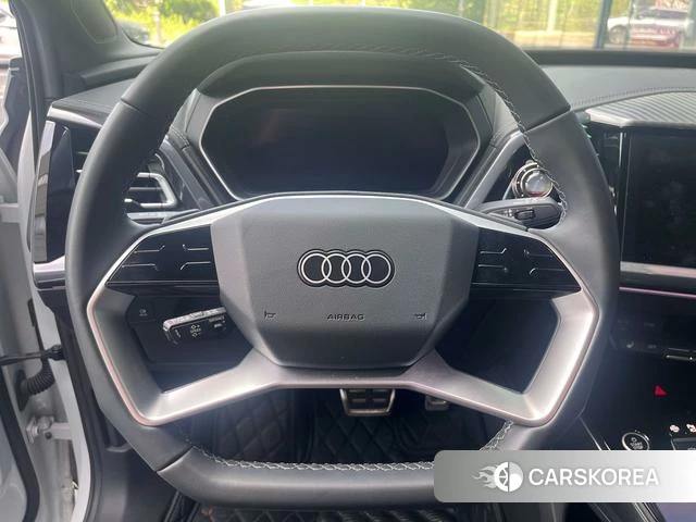 Audi Q4 e-tron 2023 Белый из Китая, фото 4