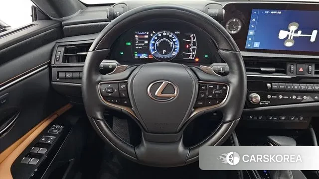 Lexus ES300h 7th generation 2023 Белый из Кореи, фото 4
