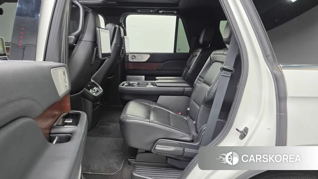 Lincoln Navigator 4th generation 2021 Белый из Кореи, фото 4