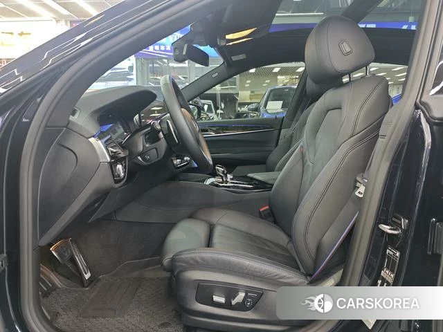 BMW 6 series GT 2025 Черный из Китая, фото 4