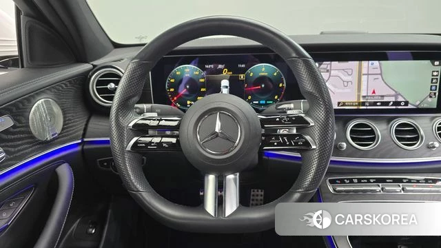 Mercedes-Benz E-Class W213 2022 Белый из Кореи, фото 4