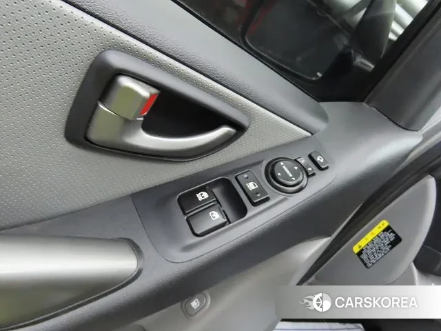 Hyundai The New Grand Starex 2020 Серебристо-серый из Кореи, фото 4