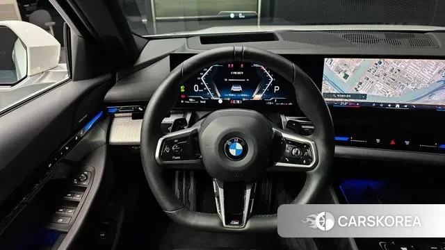 BMW 5 Series (G60) 2024 Белый из Кореи, фото 4