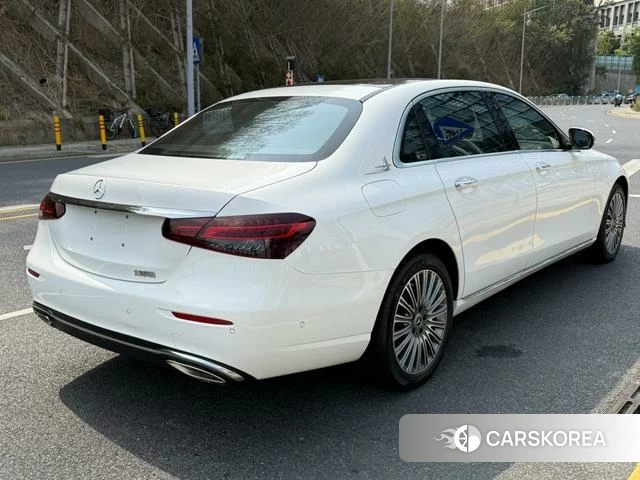 Mercedes-Benz E-class 2021 Белый из Китая, фото 4
