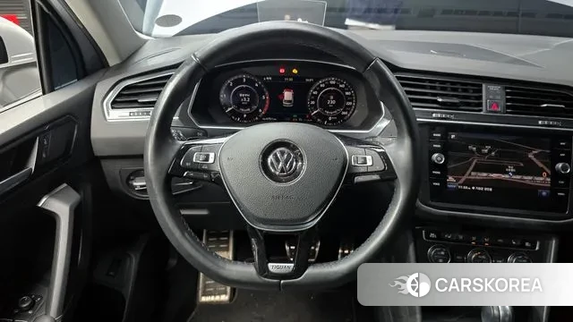 Volkswagen Tiguan second Generation 2018 Серебряный из Кореи, фото 4