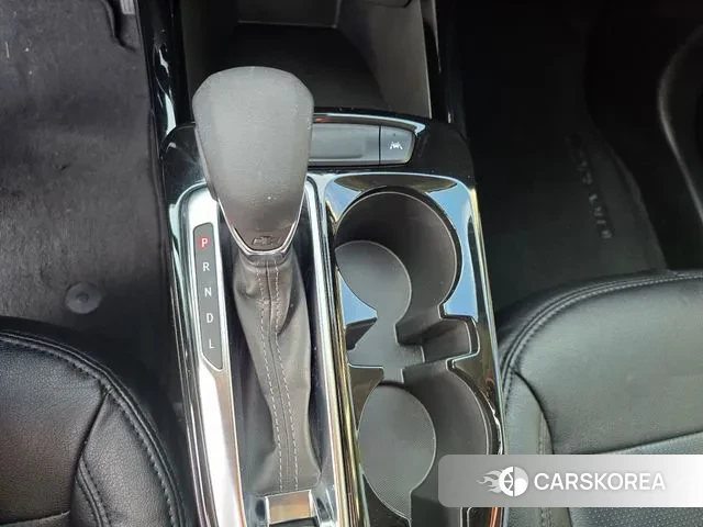 Chevrolet (GM Daewoo) Trax Crossover 2024 Белый из Кореи, фото 4