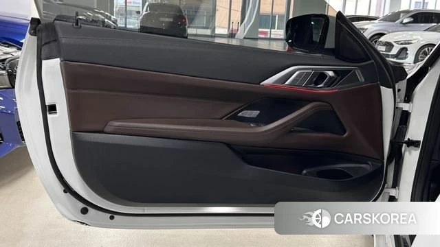 BMW 4 Series (G22) 2022 Черный из Кореи, фото 4