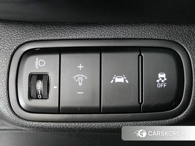 Hyundai Venue 2019 Белый из Кореи, фото 4