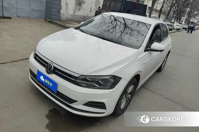 Volkswagen Polo 2023 Белый из Китая, фото 4