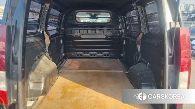 Hyundai Staria 2023 Черный из Кореи, фото 4