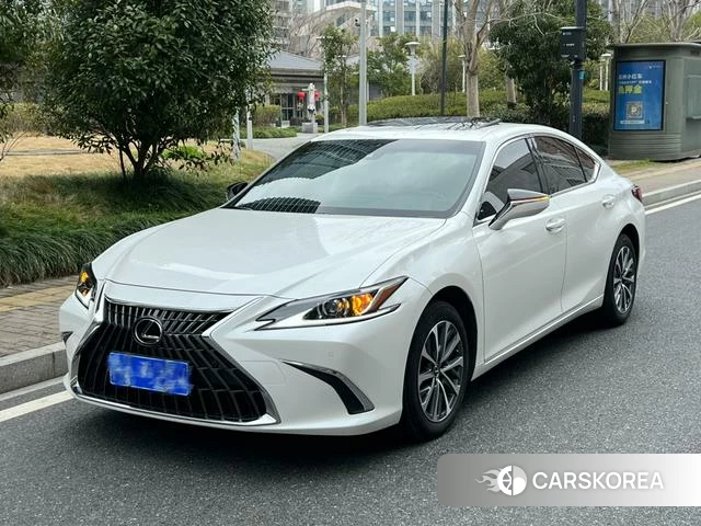 Lexus ES 2024 Белый из Китая, фото 4