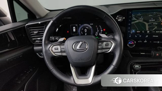 Lexus NX350h Second generation 2023 Песочный из Кореи, фото 4