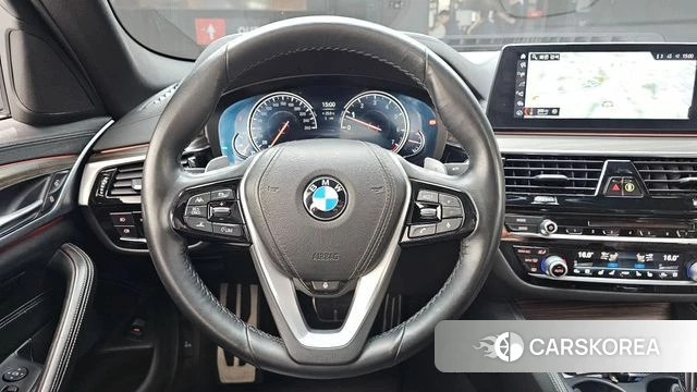 BMW 5 Series (G30) 2018 Серый из Кореи, фото 4