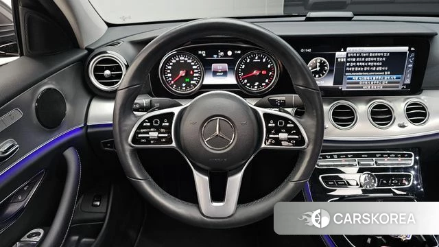 Mercedes-Benz E-Class W213 2019 Серый из Кореи, фото 4