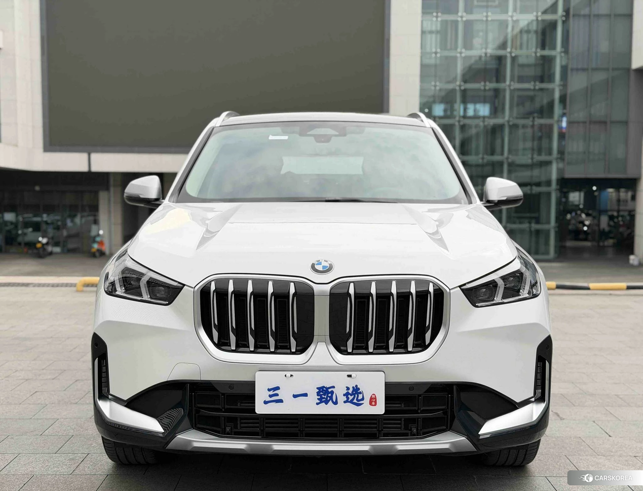 BMW X1 2023 Белый из Китая, фото 4