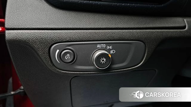 Chevrolet (GM Daewoo) Bolt EUV 2022 Красный из Кореи, фото 4