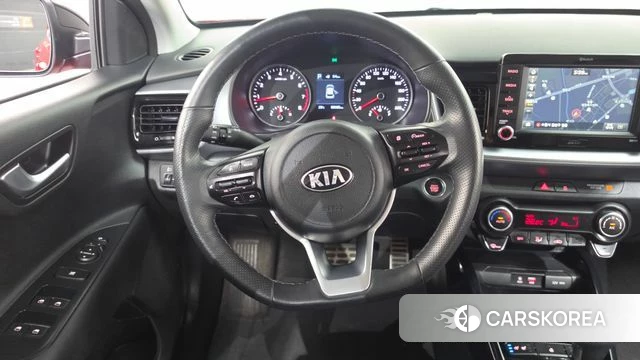 Kia Stonic 2018 Красный из Кореи, фото 4