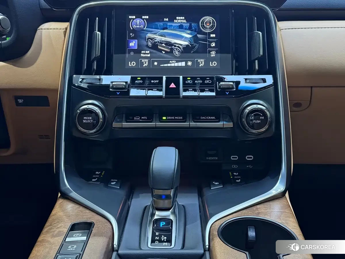Lexus LX 2025 Черный из Китая, фото 4