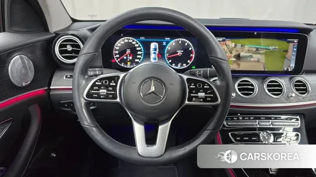 Mercedes-Benz E-Class W213 2019 Красный из Кореи, фото 4