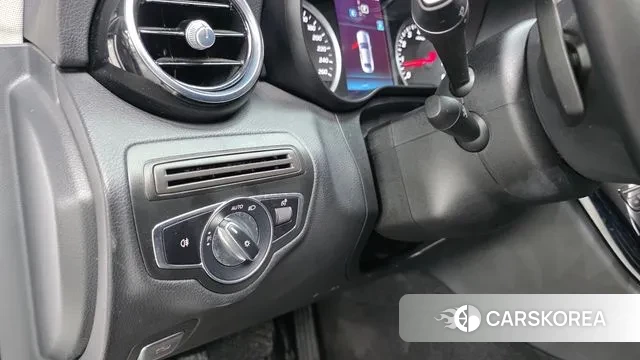 Mercedes-Benz C-Class W205 2019 Белый из Кореи, фото 4