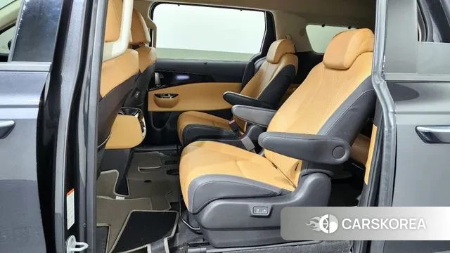Kia Carnival 4th generation 2023 Серый из Кореи, фото 4