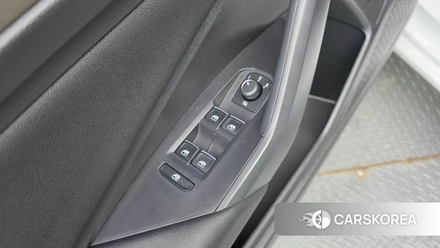 Volkswagen 7th Generation of Jetta 2021 Белый из Кореи, фото 4