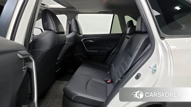 Toyota RAV4 5th Generation 2021 Белый из Кореи, фото 4