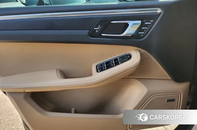 Porsche Macan 2021 Черный из Кореи, фото 4