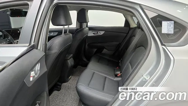 Kia The New K3 2nd generation 2022 Серый из Кореи, фото 4