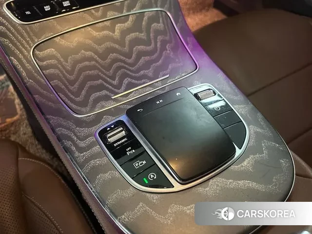 Mercedes-Benz E-Class W213 2022 Белый из Кореи, фото 4