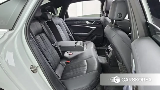 Audi A6 (C8) 2020 Белый из Кореи, фото 4