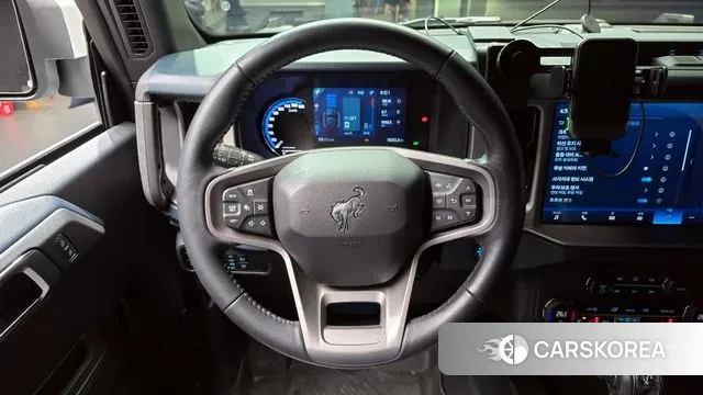 Ford Bronco 6th Generation 2024 Серебристо-серый из Кореи, фото 4