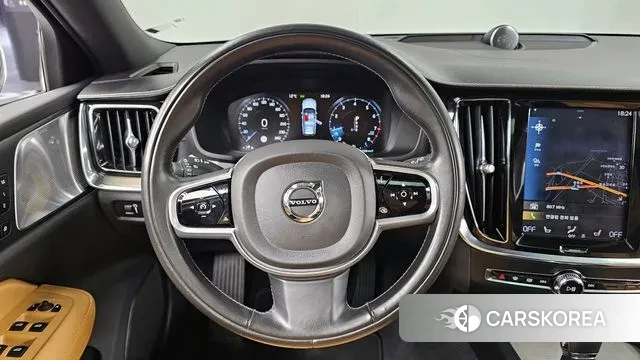 Volvo V60 Cross-Country 2nd Generation 2020 Серый из Кореи, фото 4