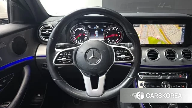 Mercedes-Benz E-Class W213 2018 Белый из Кореи, фото 4