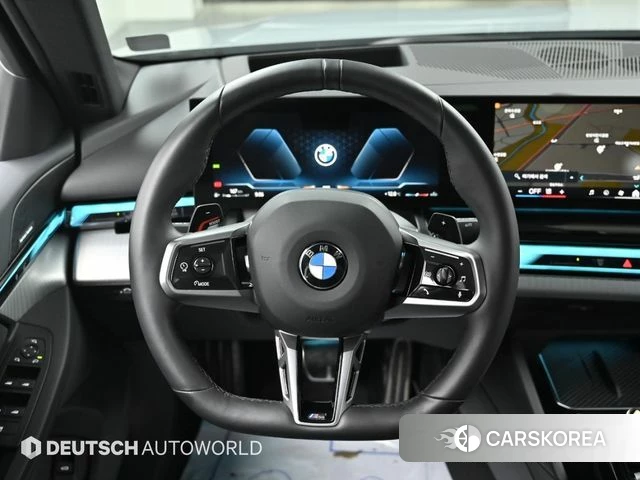 BMW 5 Series (G60) 2025 Серебристо-серый из Кореи, фото 4