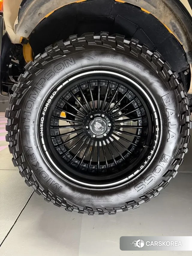 Ford Bronco 6th Generation 2022 Оранжевый из Кореи, фото 4