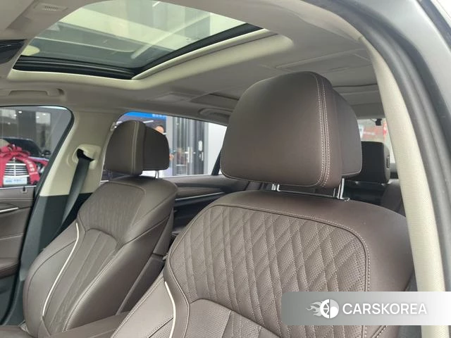 BMW 5 series 2022 Белый из Китая, фото 4