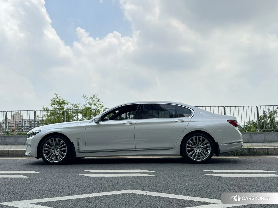 BMW 7 series 2019 Белый из Китая, фото 4