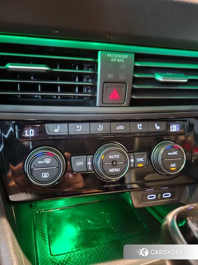 Volkswagen 7th Generation of Jetta 2023 Синий из Кореи, фото 4