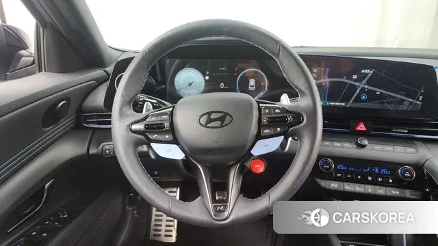 Hyundai The New Avante (CN7) 2023 Светло-серебряный цвет из Кореи, фото 4