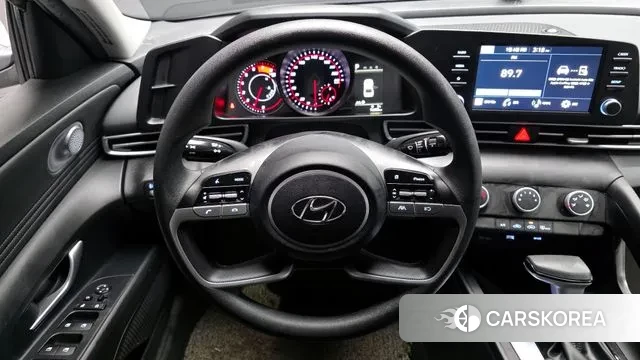 Hyundai Avante (CN7) 2022 Серебристо-серый из Кореи, фото 4