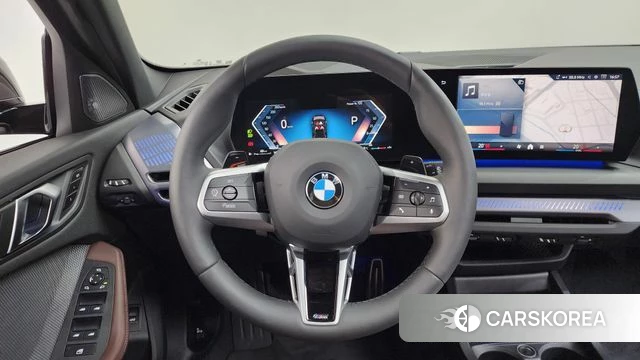 BMW 1 Series (F70) 2026 Черный из Кореи, фото 4