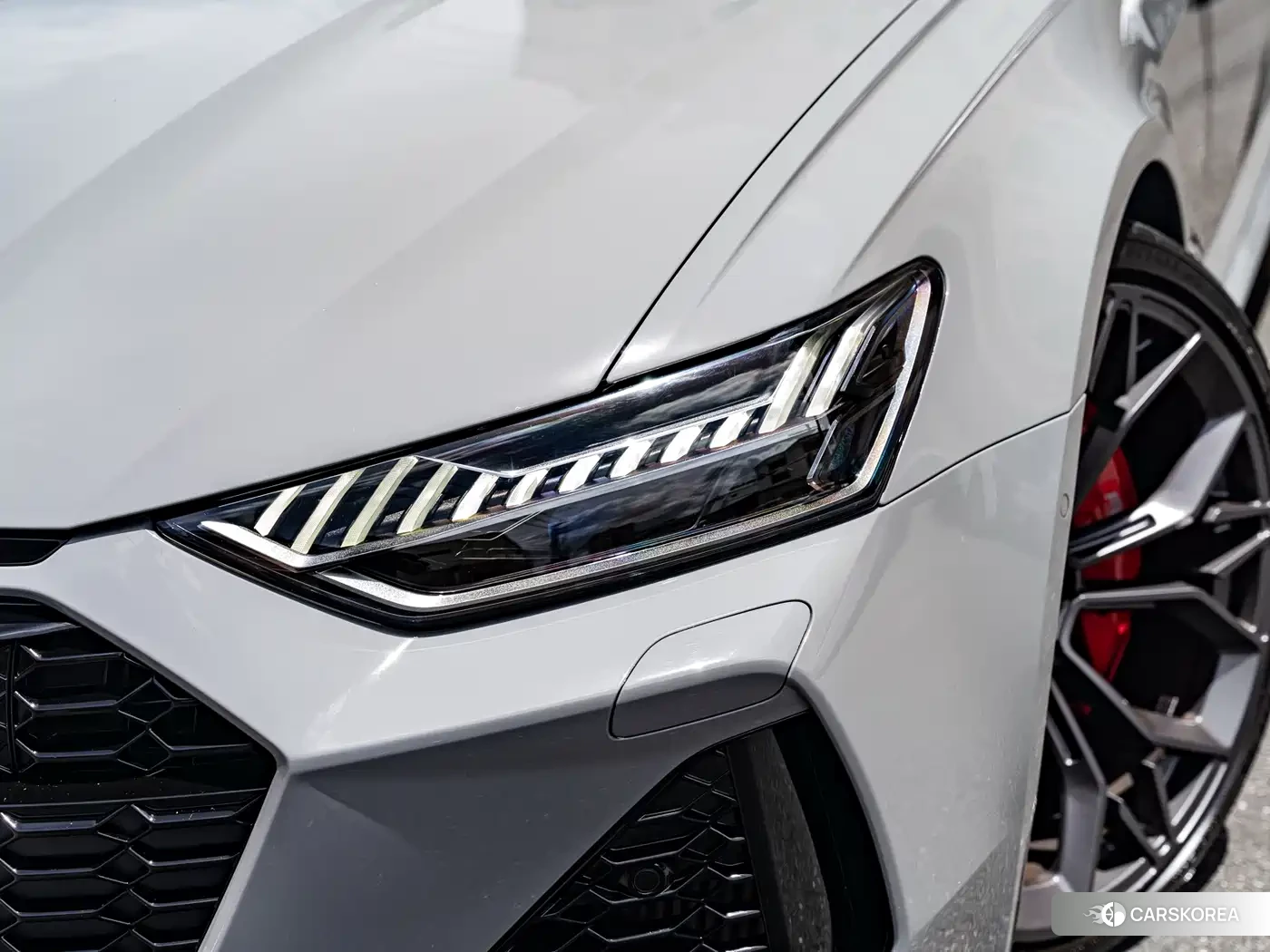 Audi RS 6 2023 Silver/gray из Китая, фото 4