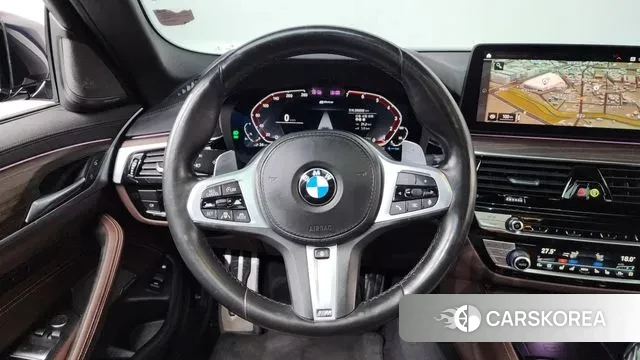 BMW 5 Series (G30) 2021 Черный из Кореи, фото 4