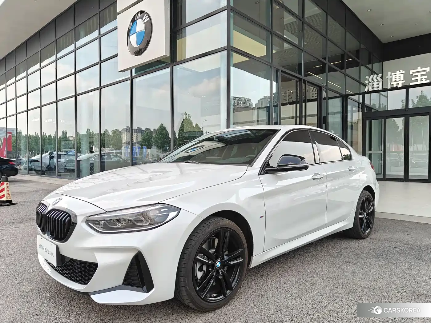BMW 1 series 2023 Белый из Китая, фото 4
