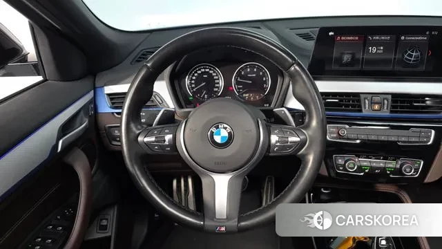 BMW X2 (F39) 2022 Серебристо-серый из Кореи, фото 4